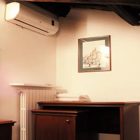 Oda ve Kahvaltı Rome Accommodation Roma